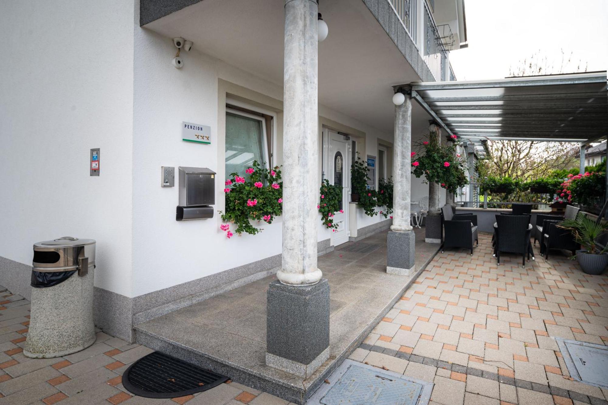 Penzion Kovac Hotel Radovljica Exterior photo