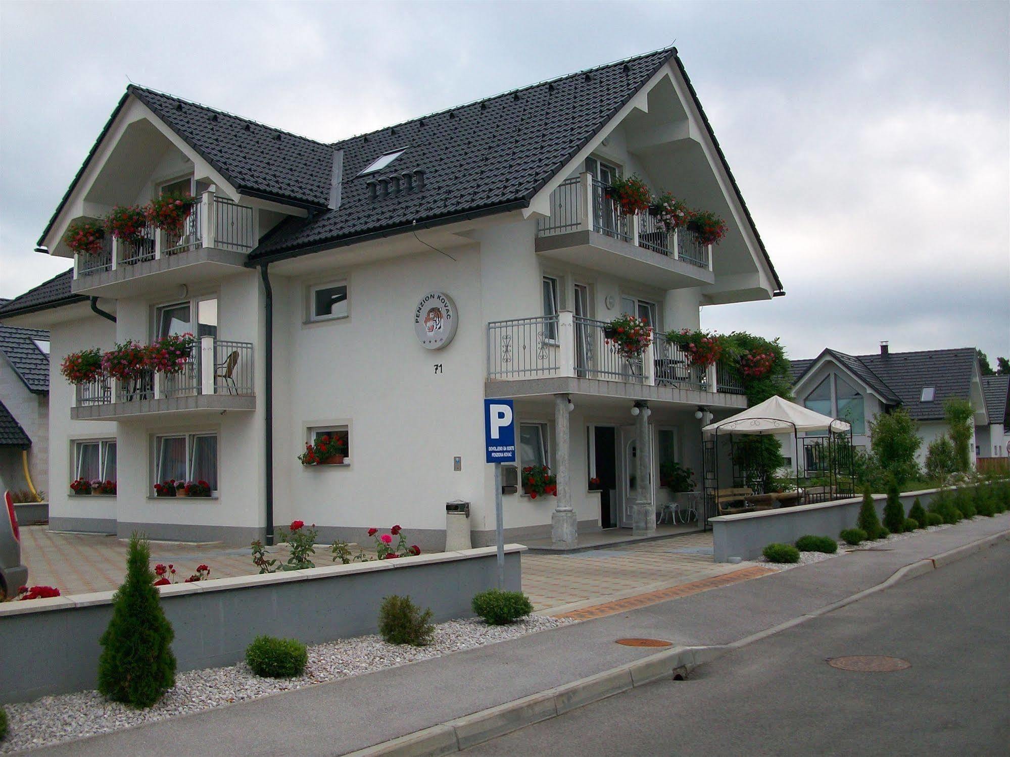 Penzion Kovac Hotel Radovljica Exterior photo