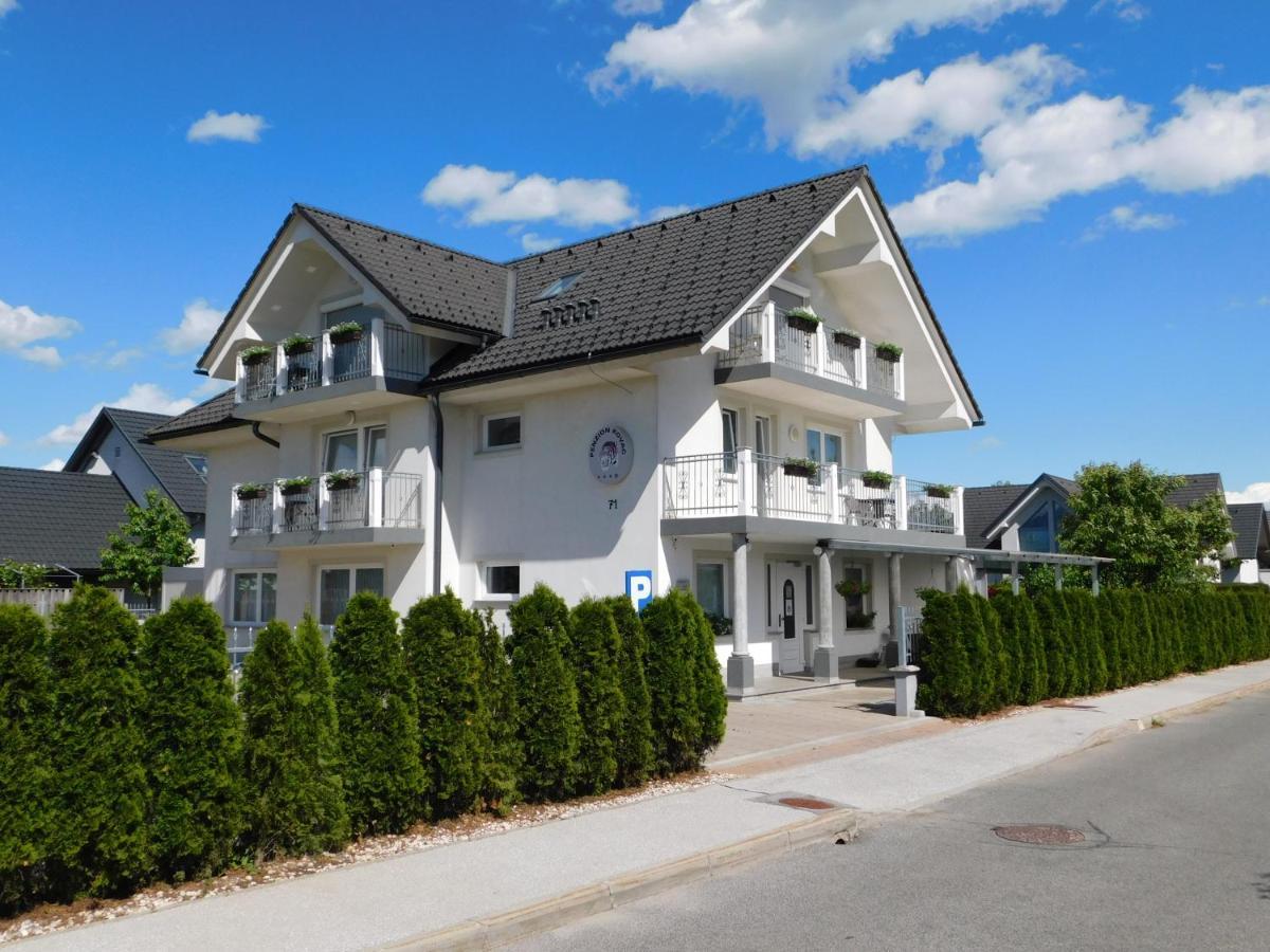 Penzion Kovac Hotel Radovljica Exterior photo